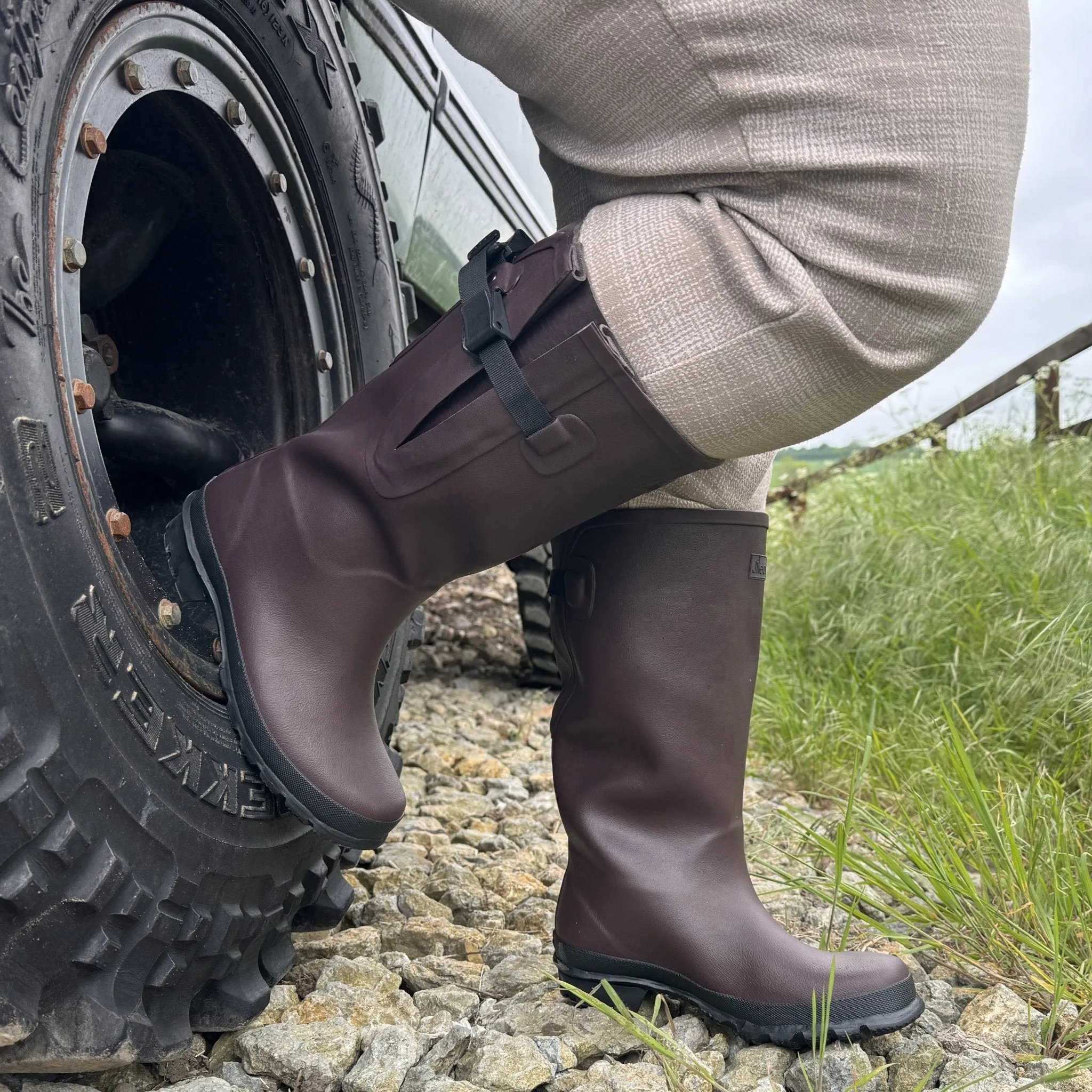 Extra Wide Calf Brown Wellies with Rear Gusset - Wide Foot & Ankle - Fit 40-50cm Calf