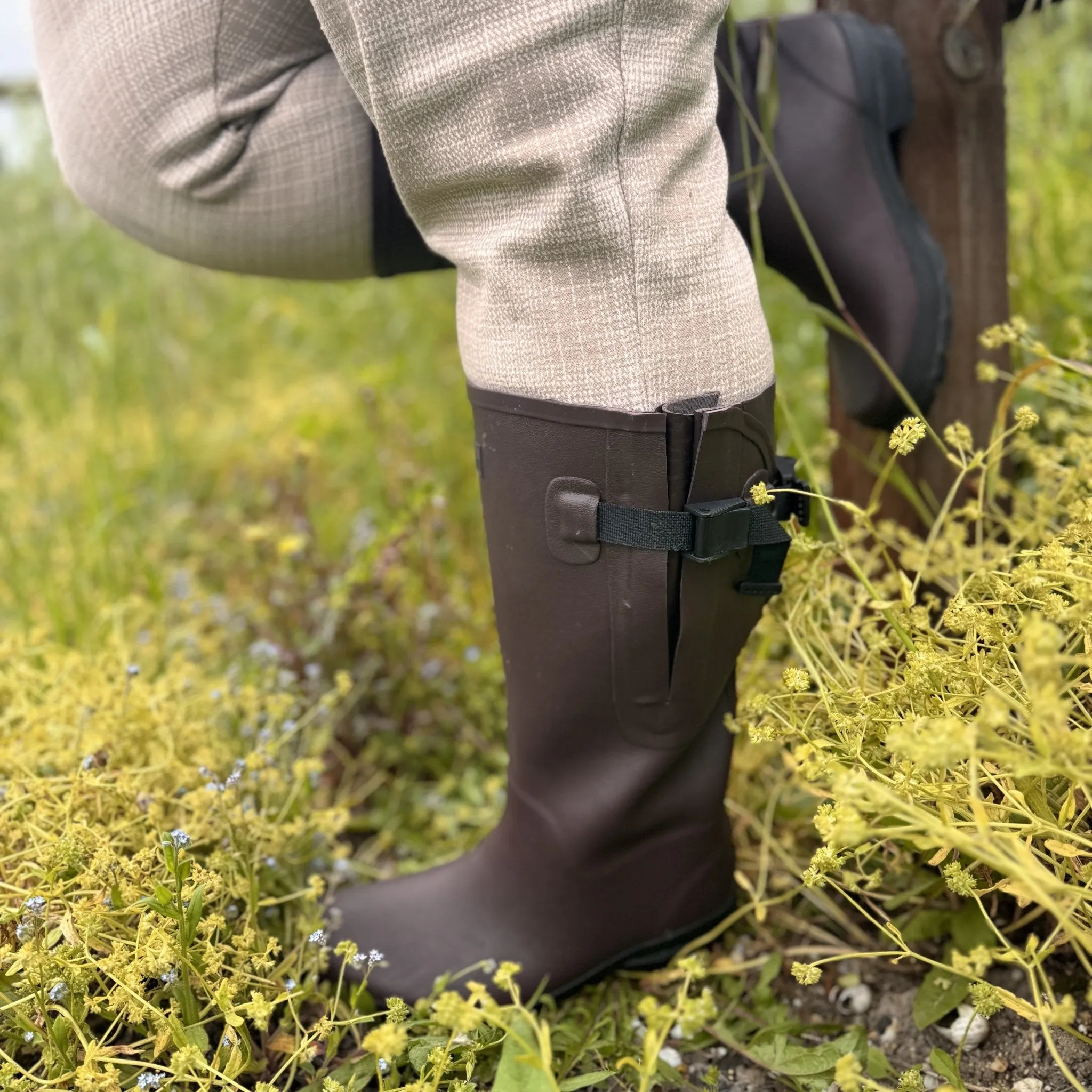 Extra Wide Calf Brown Wellies with Rear Gusset - Wide Foot & Ankle - Fit 40-50cm Calf